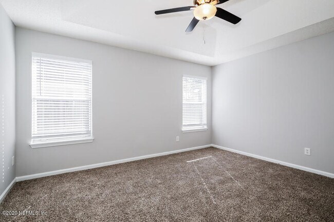 Building Photo - 3757 Woodbriar Dr