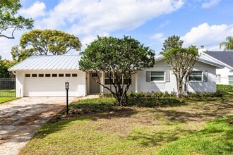 Building Photo - 1711 Chestnut Ave