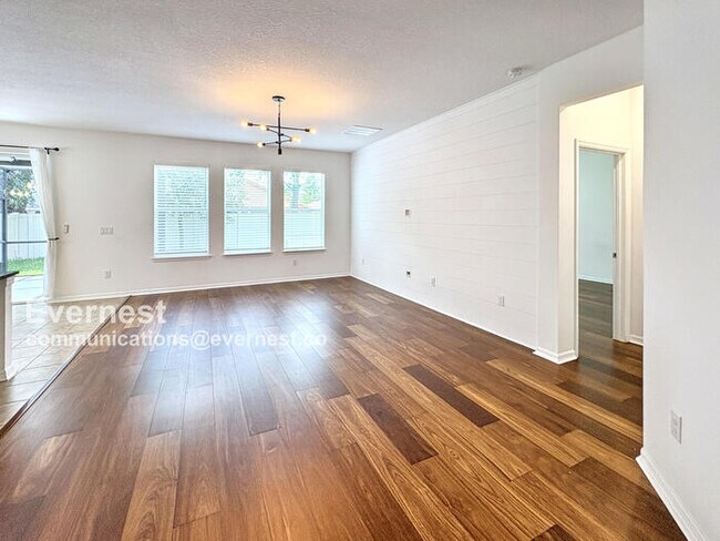 Building Photo - 10641 Cardera Dr