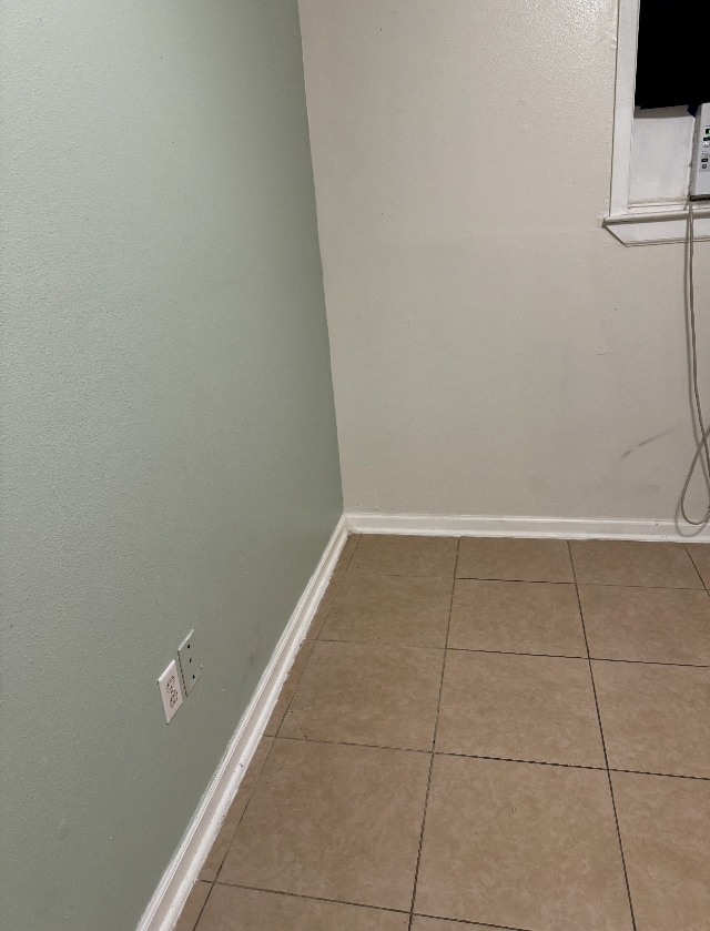 Building Photo - 3031 Mistletoe St