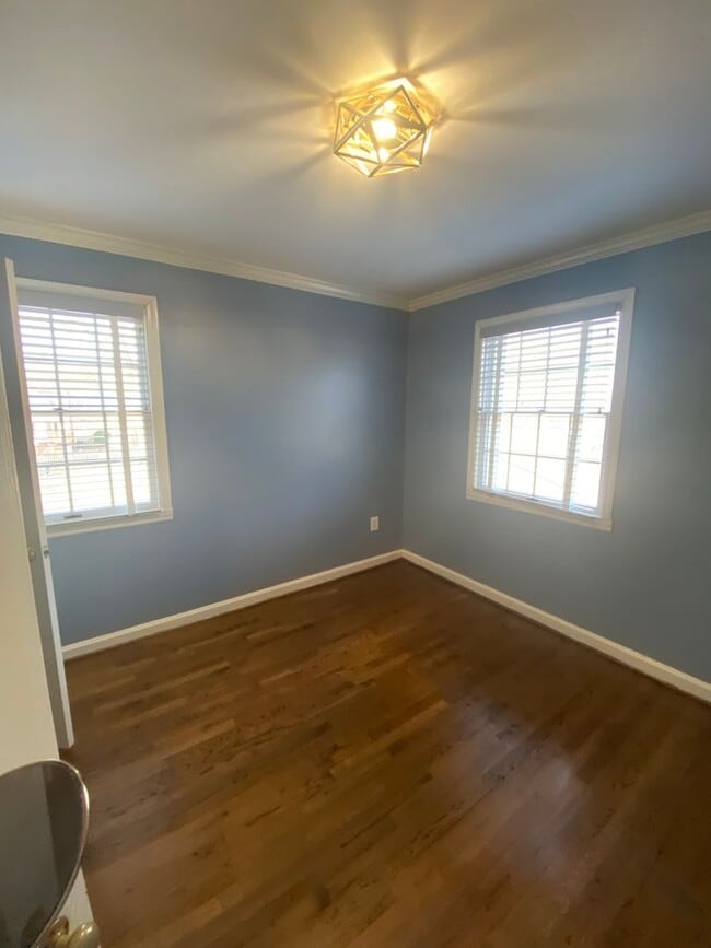 Building Photo - 22 Mt Vernon Ave