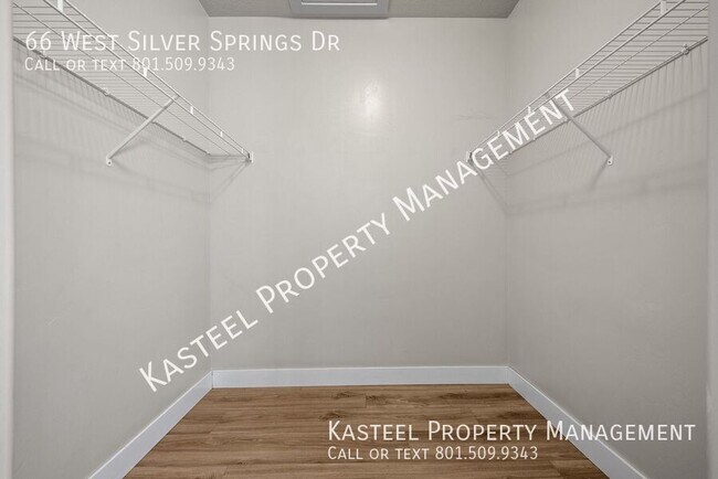 Building Photo - 66 W Silver Springs Dr