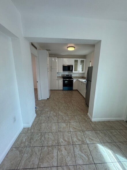 Building Photo - 3055 NW 76th St