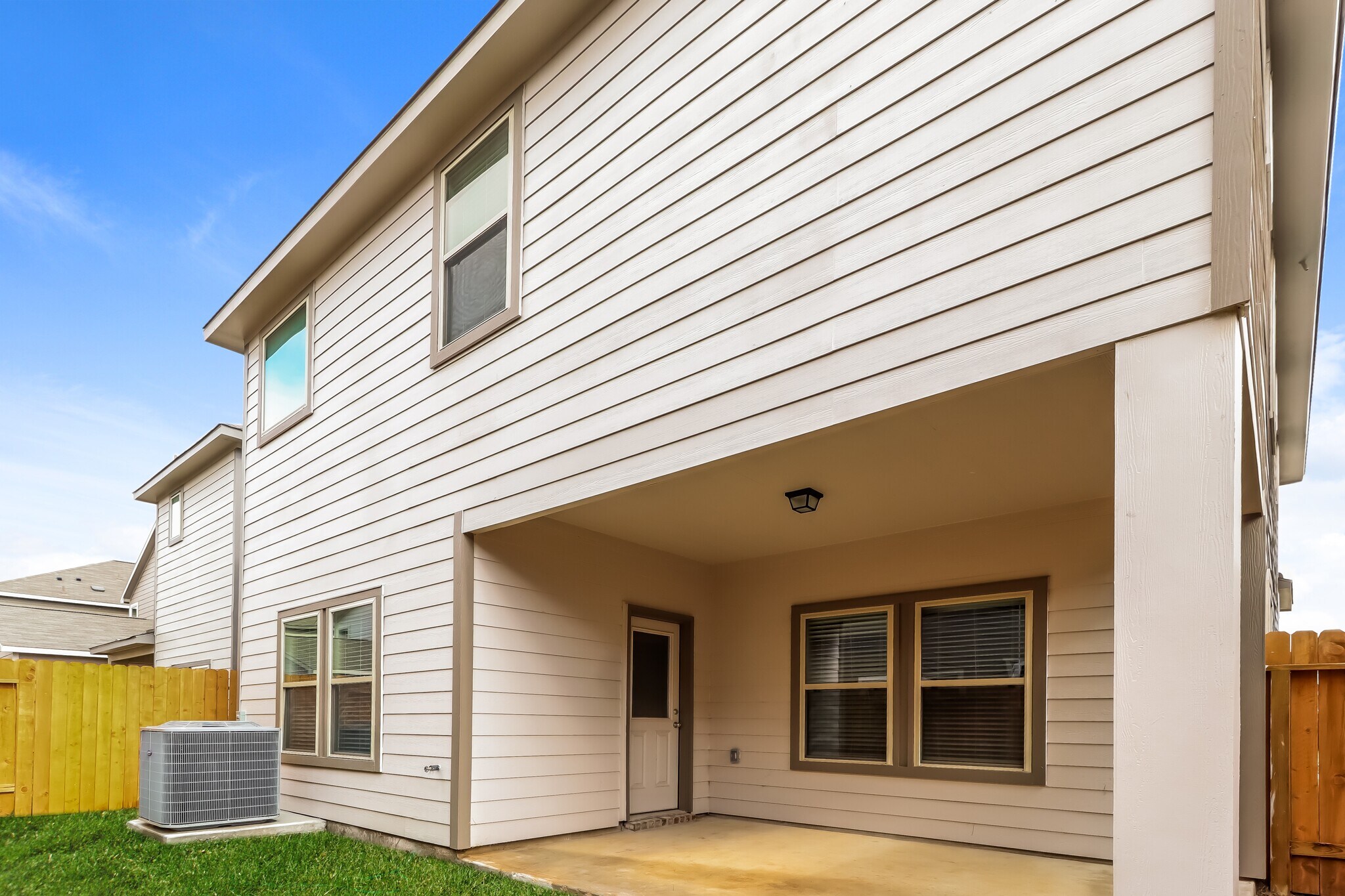 Building Photo - 7911 Fijian Cypress Dr