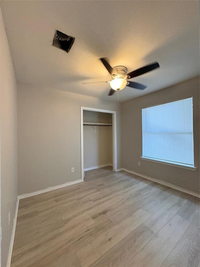 Building Photo - 2405 Wisteria Way