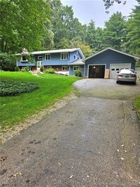 Building Photo - 16 Westgate Ln