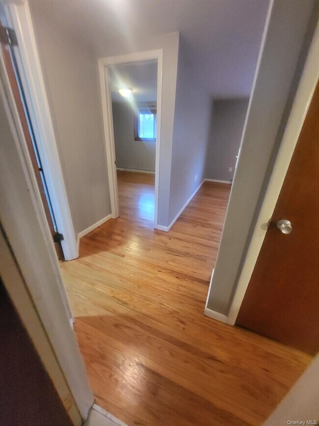 Building Photo - 1204 Parr Lake Dr