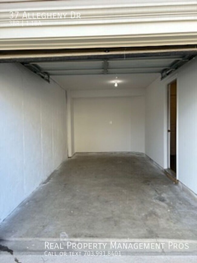 Building Photo - 37 Allegheny Dr