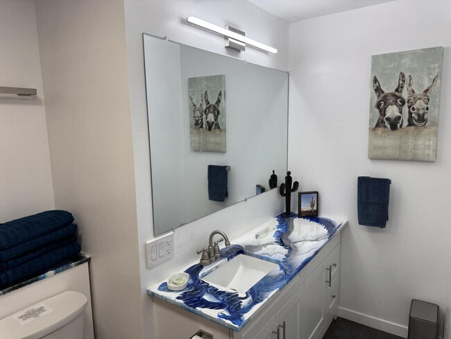 Building Photo - 36975 N Sunset Trail