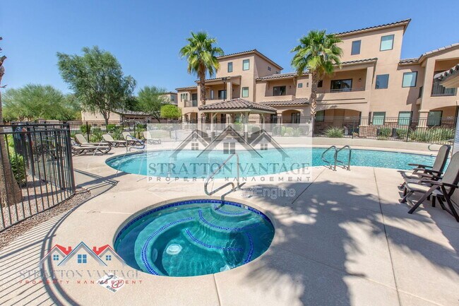 Building Photo - 2821 S Skyline Dr