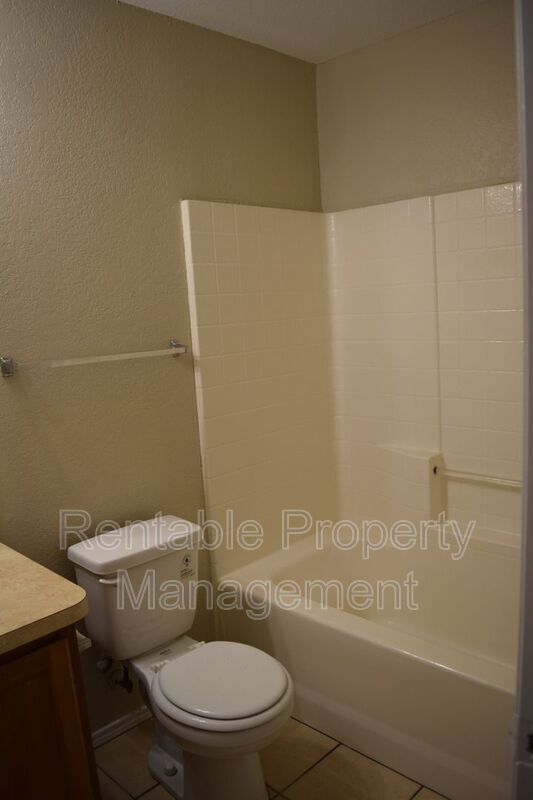 Building Photo - 8028 Doreen Ave