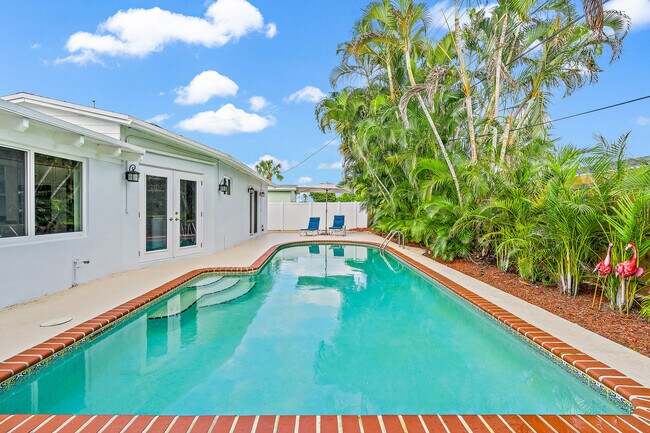 Building Photo - 428 Ebbtide Dr