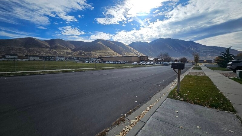 Building Photo - 1676 S 500 W St