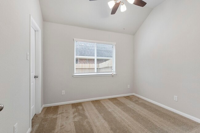 Building Photo - 11826 Briarwood Ln
