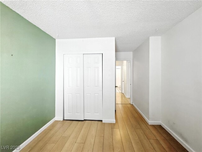 Building Photo - 2513 Aberdeen Ln