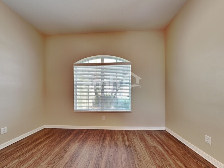 Building Photo - 5402 Coral Shell Way