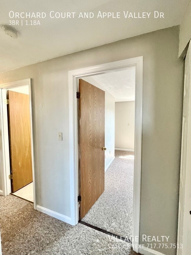 Building Photo - 302 Orchard Ct