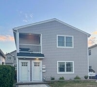 Building Photo - 542 E Pine St