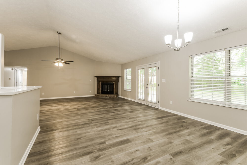 Building Photo - 7667 Bayridge Dr