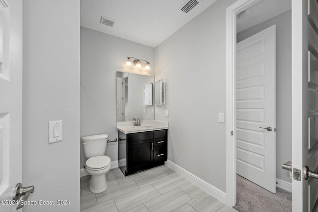 Building Photo - 2713 Rodina Dr