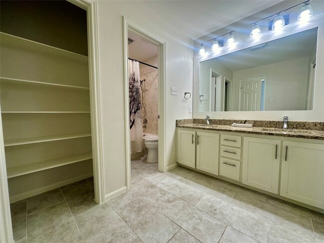 Building Photo - 2486 Bering Dr