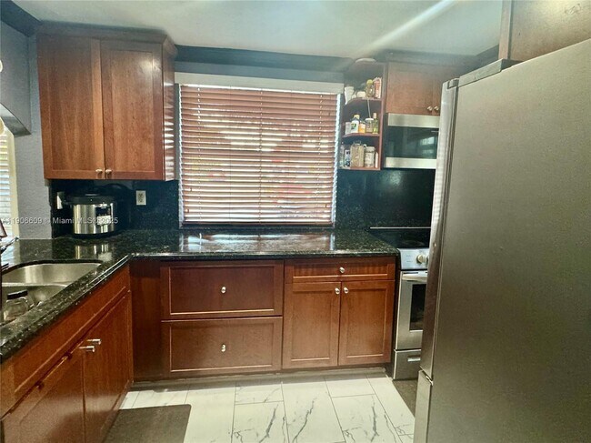 Building Photo - 19550 SW 103rd Ct