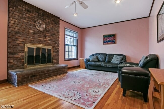Building Photo - 619 Osio Ln