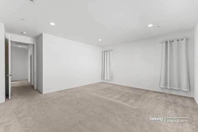 Building Photo - 3915 E Fincastle St