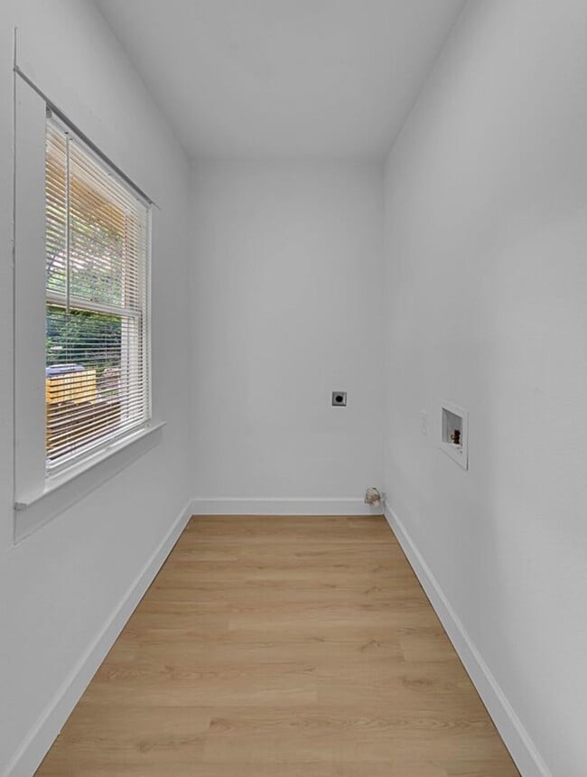 Building Photo - Newly Remodeled 3BD 2BA Home in Waco