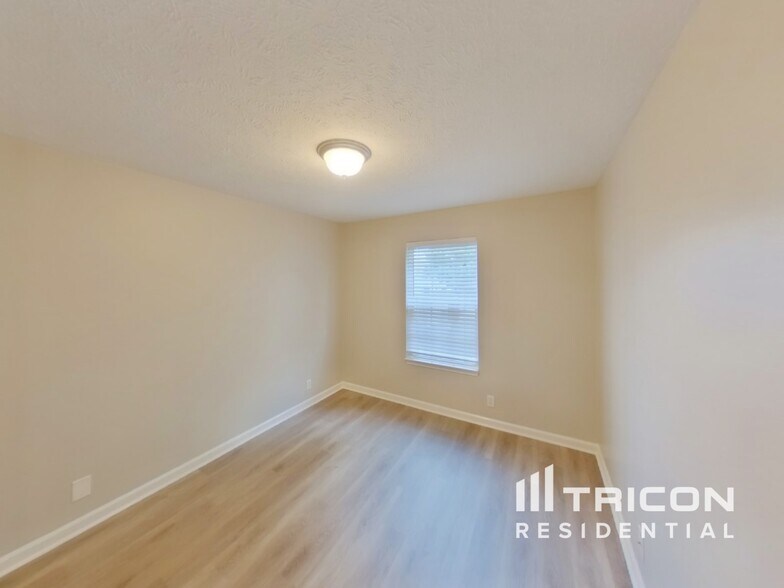 Building Photo - 1538 Ballater Dr
