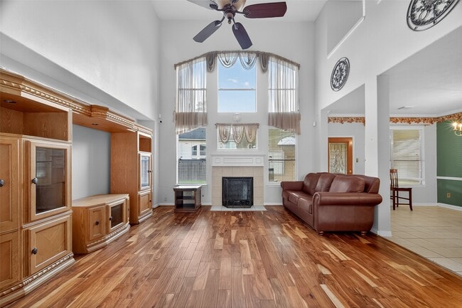 Building Photo - 602 Field Run Ct