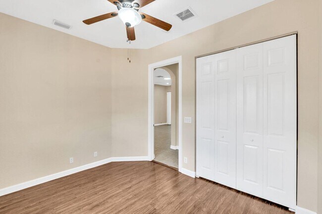 Building Photo - 8035 NW 127th Ln