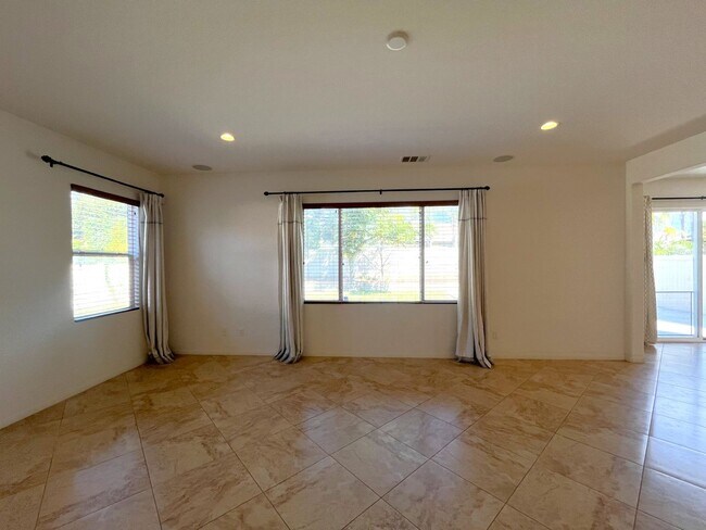 Building Photo - 7143 Leighton Dr