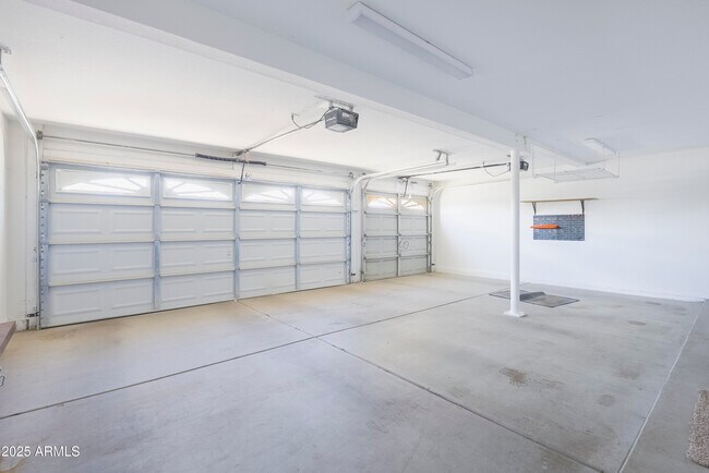 Building Photo - 191 S Longmore St
