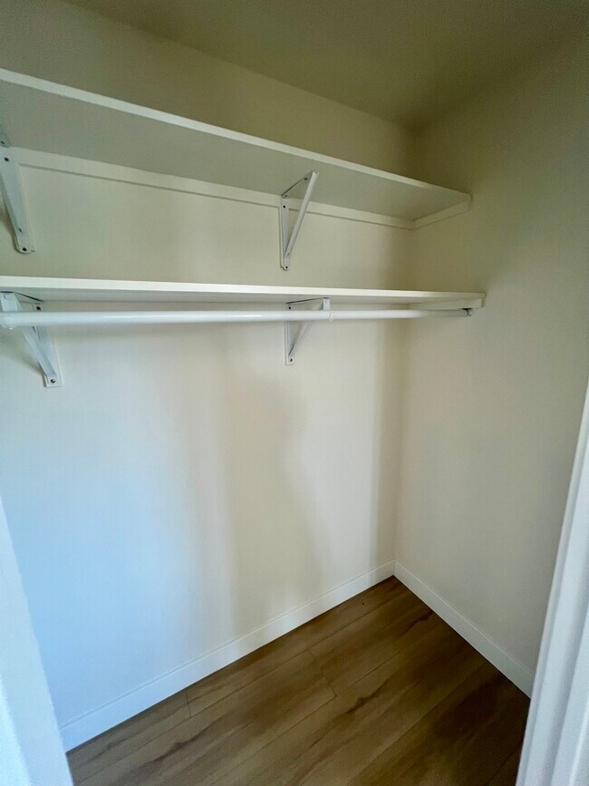 Building Photo - 7622 Arcola Ave