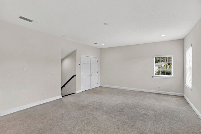 Building Photo - $3,995 Modern 4 Bedroom 3 Bath Gated House in Nocatee. Bonus Office. Amenities. Loft. Pet Friendl...