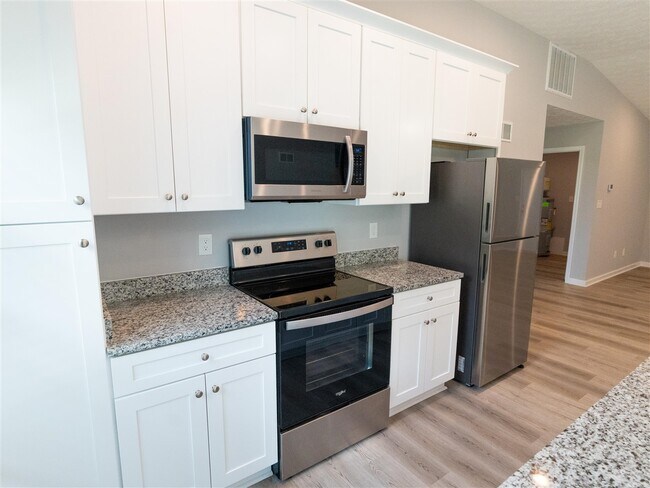 Building Photo - 675 Denver Cir