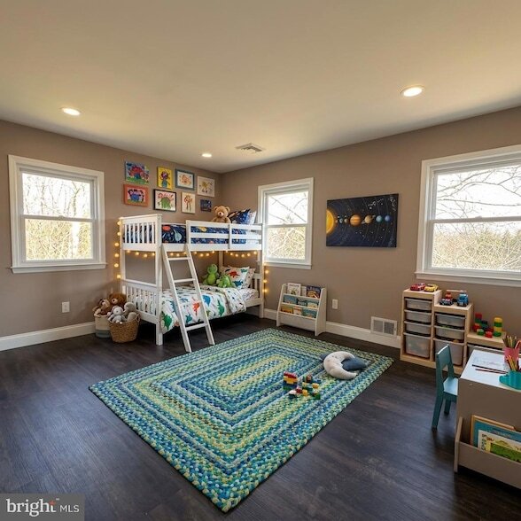 Building Photo - 53 N Post Rd