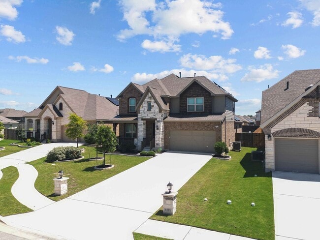 Building Photo - Welcome to your slice of paradise in Round...