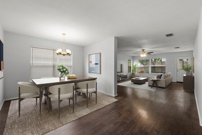 Building Photo - 10410 Cayuse Cove