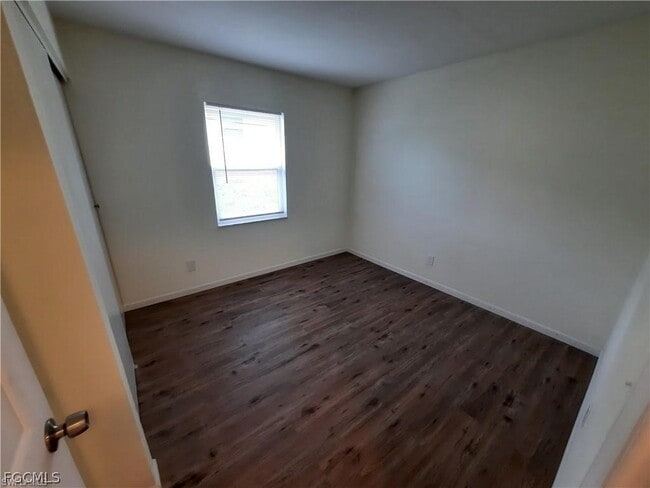 Building Photo - 198 Charlotte Ave