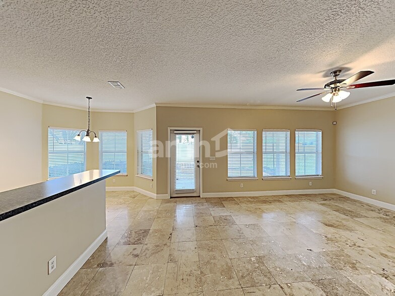 Building Photo - 6251 Devonhurst Dr