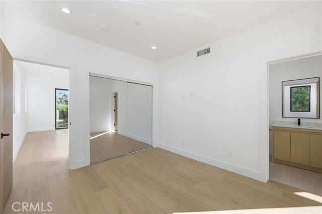 Building Photo - 13602 Burbank Blvd