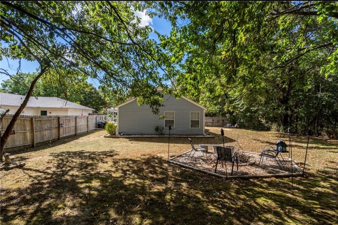 Building Photo - 2041 Wood Tree Ct