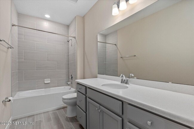 Building Photo - 1719 Amberly Dr