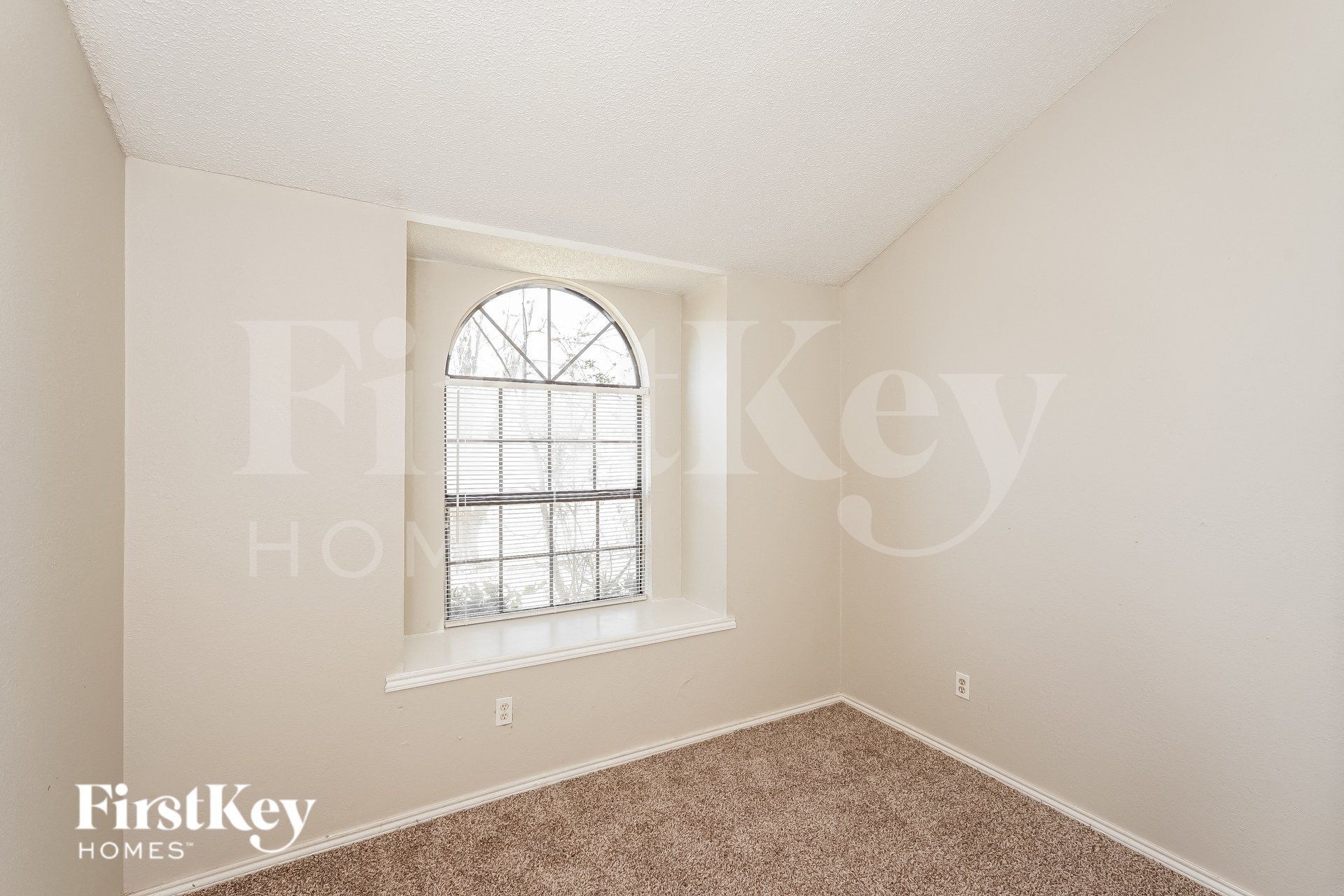 Building Photo - 1504 Taylorcrest Dr