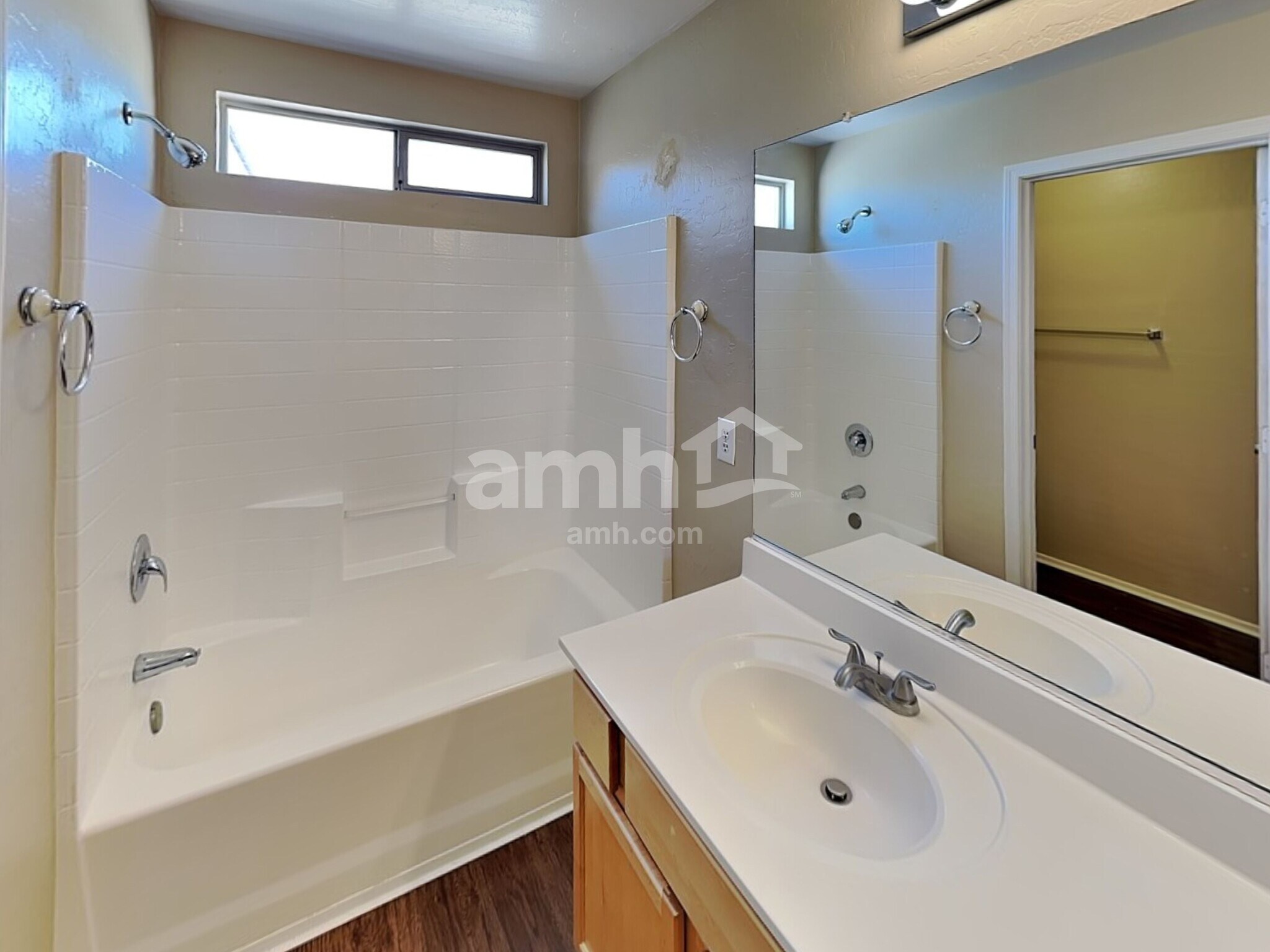 Building Photo - 1505 S 113th Dr