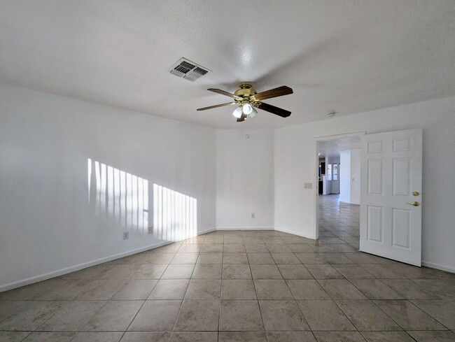 Building Photo - 6780 N 74th Dr