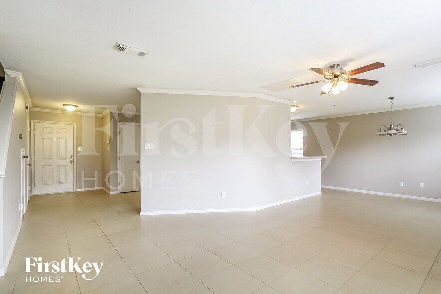 Building Photo - 8114 Scarlet Tanager Dr