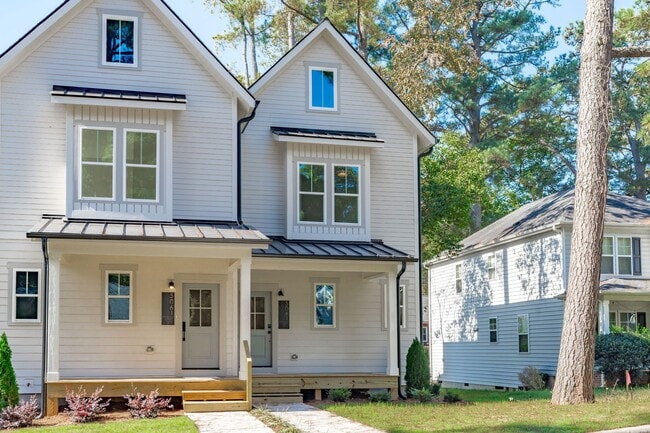 Building Photo - **OFFERING REFUNDABLE APPLICATION FEES & $200 MOVE IN PROMOTION** New Construction 3BD, 3.5BA End...